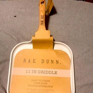 Rae Dunn pancake griddle
